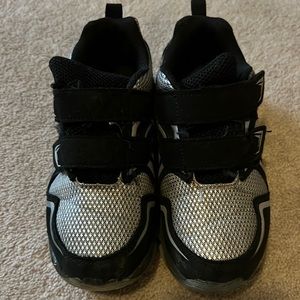 Boys sketchers sneakers